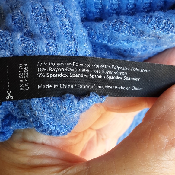 Out from Under Urban Outfitters Blue Textured Button Front Boho Top. - Picture 9 of 9